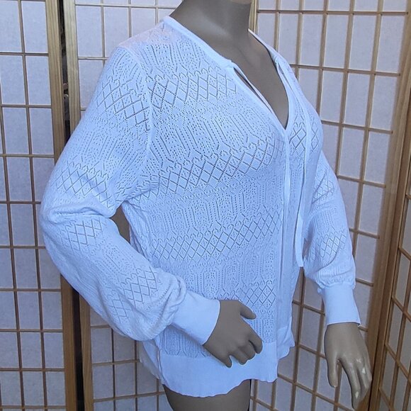 Torrid white open knit lightweight sweater with drawstring at neck size 0 or M/L - Picture 2 of 12